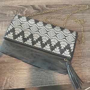 Tribal print Francesca’s purse